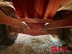 2019 J & M 1000 GrainStorm Grain Cart