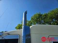 2022  Kenworth  W900  Semi Truck