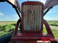 1964  Farmall  706  Tractor w/ Loader & Blade - Diesel