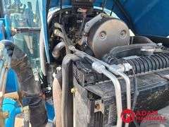 LS  XR4046  MFWD Utility Tractor w/Loader