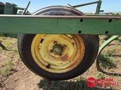 John Deere  1600  Chisel Plow - 16FT