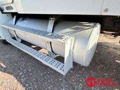 1996  Freightliner  FLD 120  Semi Truck