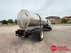 1999  International  4900  Liquid Tender Truck