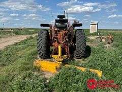 1964  Farmall  706  Tractor w/ Loader & Blade - Diesel