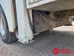 2006  International  4400  Boom Bucket Truck