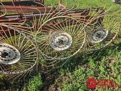 Hesston  3982  12 Wheel Rake