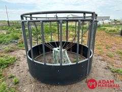 Behlen   MFG  Haysmart Bale Feeder