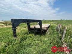 1981  Blair  Gooseneck Flat Bed Trailer - 25FT