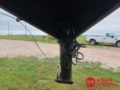 2013  Shadow   4 Horse Trailer w/ Living Quarters   - 42FT