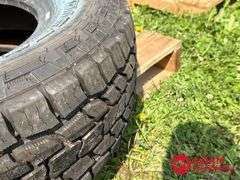 (1) Cooper, Discoverer Tires - AT3, 265/75R16