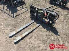 Unused 2024 AGROTK 48IN Pallet Forks w/ Hydraulic Adjustment