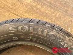(1) NEW Kumho, Solas Tire - 215/15R17