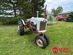 1956  Ford  960  Tractor - Gasoline