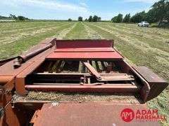 New Holland  268  Square Baler