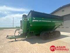 2014  Brent  1396  Grain Cart