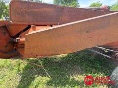 New Holland  268  Square Baler