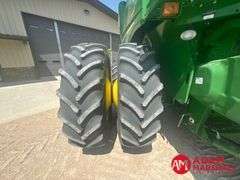2016  John Deere  S680  Combine