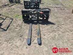 Unused 2024 AGROTK 48IN Pallet Forks w/ Hydraulic Adjustment