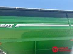 2014  Brent  1396  Grain Cart