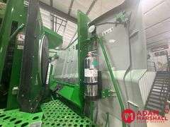 2016  John Deere  S680  Combine