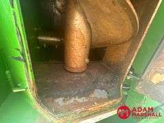 2014  Brent  1396  Grain Cart