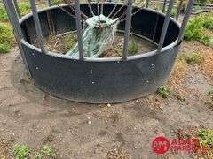 Behlen   MFG  Haysmart Bale Feeder