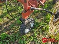 Hesston  3982  12 Wheel Rake