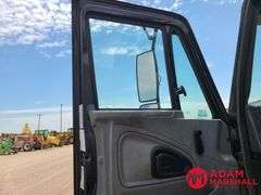 2006  International  4400  Boom Bucket Truck