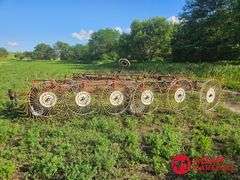 Hesston  3982  12 Wheel Rake