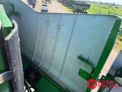 2017 John Deere S680 Combine