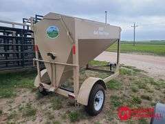 2025  Unused Industrias America  3650  Portable Bulk Feed Bin