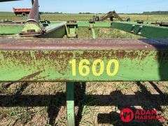 John Deere  1600  Chisel Plow - 16FT