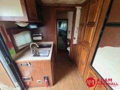 2013  Shadow   4 Horse Trailer w/ Living Quarters   - 42FT