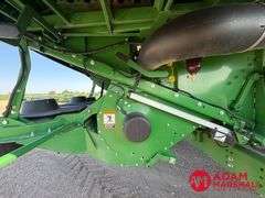 2017 John Deere S680 Combine