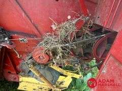 New Holland  660  Round Baler