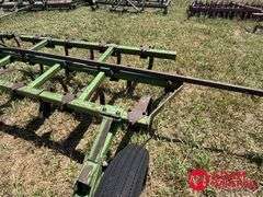 John Deere  Spring Tooth Chisel Plow