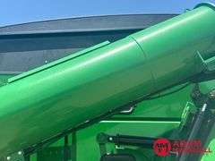 2014  Brent  1396  Grain Cart