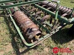 John Deere  Roller Packer