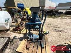 1 1/2 Inch Cast Banjo Pump