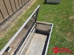Tractor Supply  Cross Bed  Tool Box
