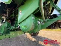 2017 John Deere S680 Combine