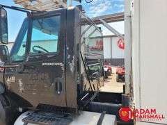 2006  International  4400  Boom Bucket Truck