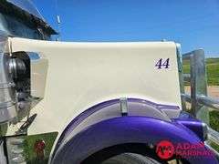 2022  Kenworth  W900  Semi Truck