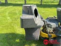 2016  Hustler  Raptor  Flip-Up Zero Turn Lawn Mower - 48IN