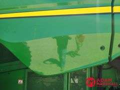 2016  John Deere   S660  Combine - 4WD