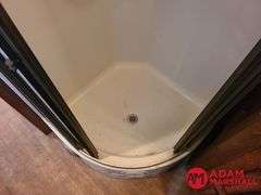 2013  Shadow   4 Horse Trailer w/ Living Quarters   - 42FT