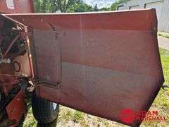 Hesston  550  Baler