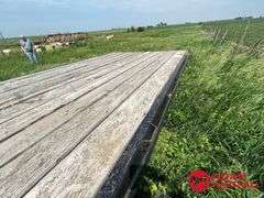 1981  Blair  Gooseneck Flat Bed Trailer - 25FT