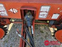 Hesston  550  Baler