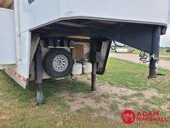 2013  Shadow   4 Horse Trailer w/ Living Quarters   - 42FT